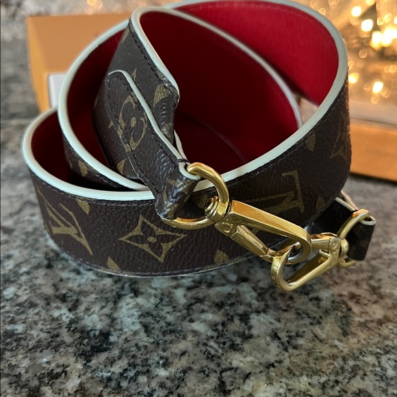 Louis Vuitton Monogram Bandouliere Strap - Picture 6 of 12